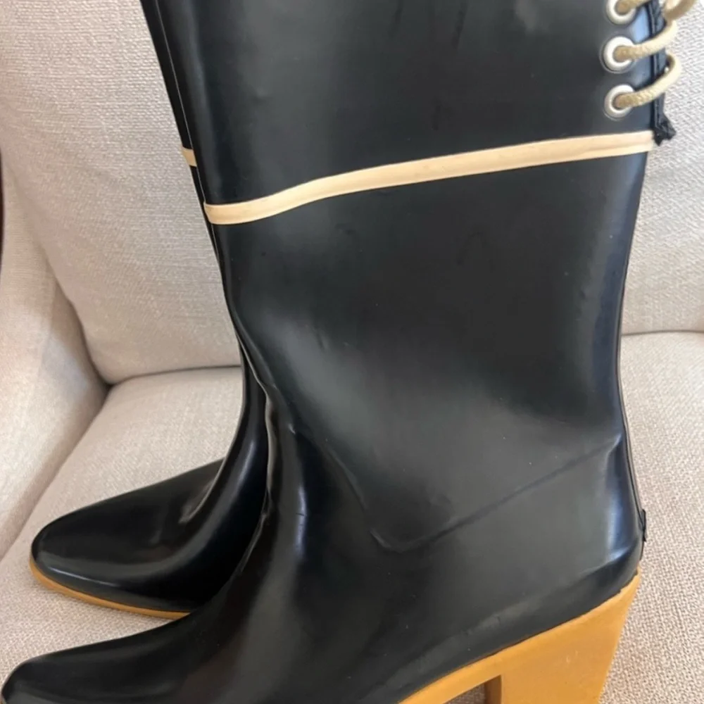 DV by Dolce Vita Black and Tan Rain Boots - Picture 3 of 8